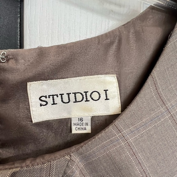 Studio I Checkered Beige Dress - Picture 3 of 6